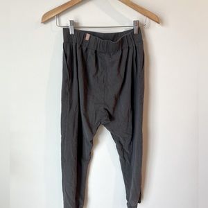 Lunya Grey Lounge Set. Size Small